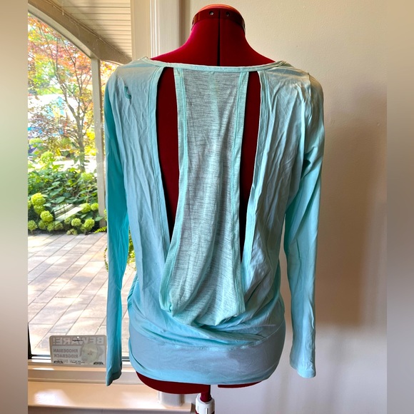 PALE TURQUOISE LOLË LONG SLEEVED TOP - Picture 4 of 10